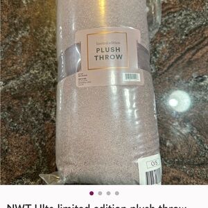 Ulta Beauty Mauve Taupe Plush Throw